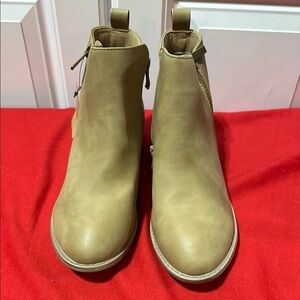 Jeossy Tan Ankle Boots & Booties with Side Zipper